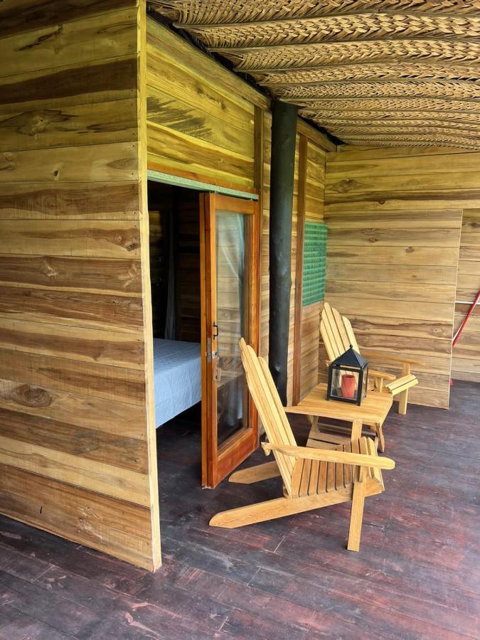 Palm Beach Hostal Guachaca Екстер'єр фото